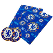 To ark Chelsea FC gavepapir med blå baggrund, logoer og klubnavn.