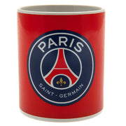 Rød krus med Paris Saint Germain-logo, Eiffel Tårnet og en fleur-de-lis i midten.