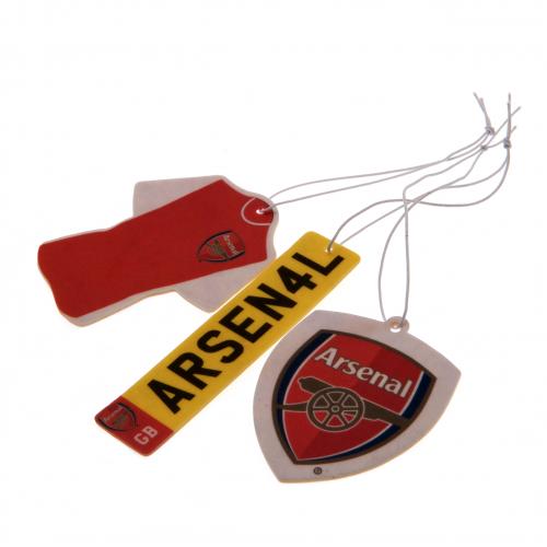 Tre Arsenal luftfriskere: en skjorte, et skjold med logo, og en rektangel med "ARSEN4L".