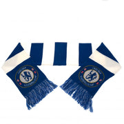 Chelsea FC halstørklæde med blå og hvide striber, logo og frynser på enderne.