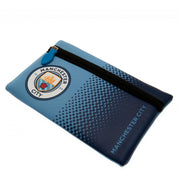 Blåt penalhus med Manchester City FC-logo, sort lynlås og blå mønsterdetaljer.