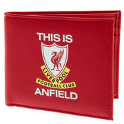 Rød pung med Liverpool FC-logo og teksten "THIS IS ANFIELD" på forsiden.